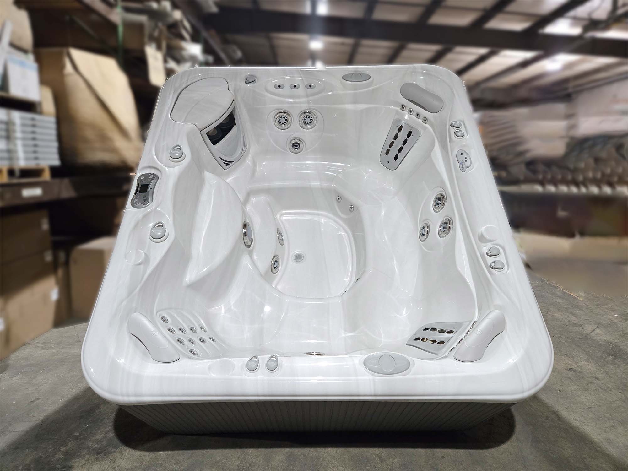 Grandee Used Hot Tub